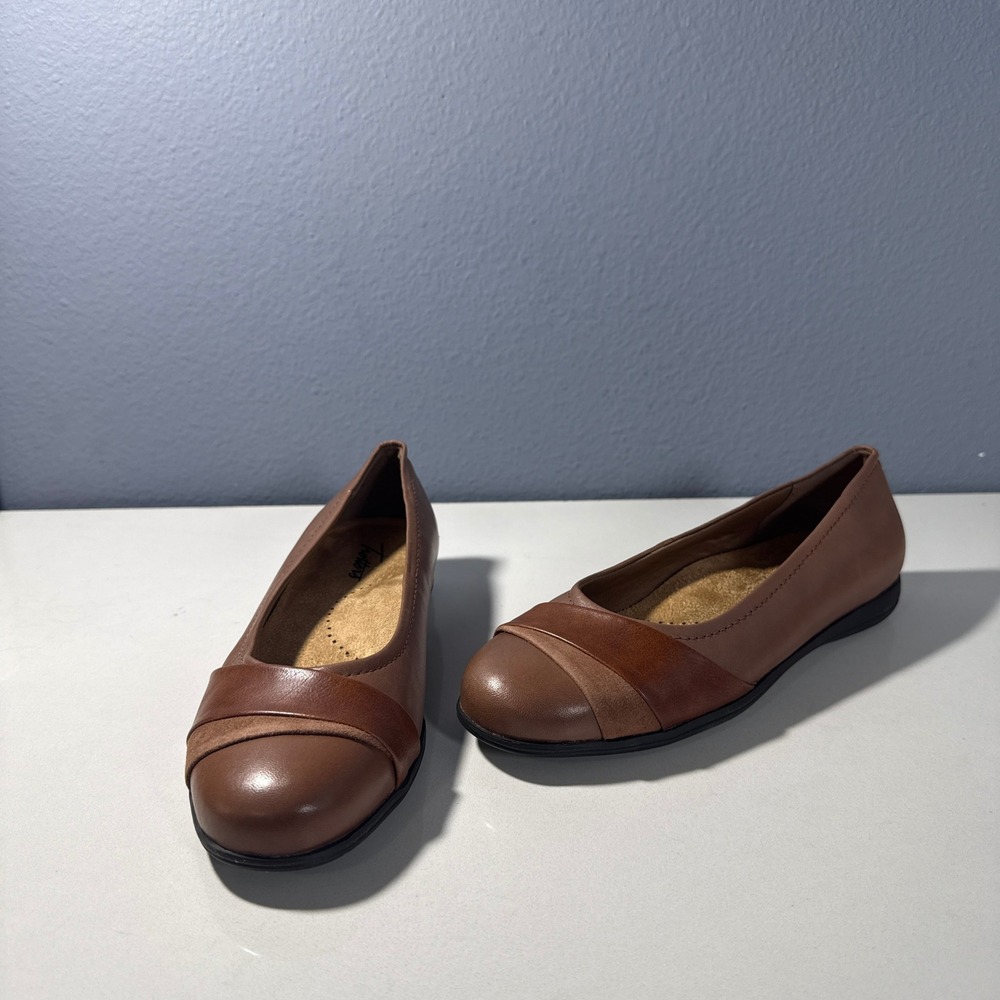 Trotters Ash Brown Leather Round‎ Toe Comfort Flats Shoes Womens 8N T2155-210